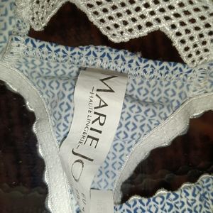 Marie panties and bra